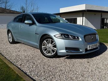 Jaguar XF 2.2d Luxury Saloon 4dr Diesel Auto Euro 5 (s/s) (163 ps)