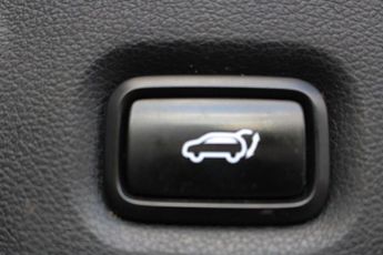 HYUNDAI SANTA FE 2.2L CRDI PREMIUM SE 4WD 5d AUTO 197 BHP