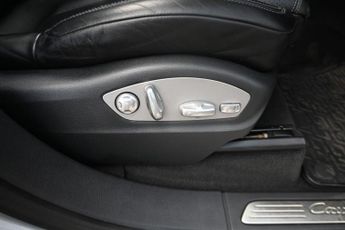 PORSCHE CAYENNE 3.0 TD V6 SUV 5dr Diesel TiptronicS 4WD Euro 6 (s/s) (262 ps)