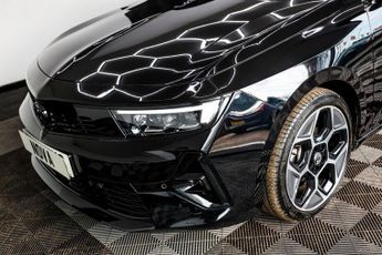 VAUXHALL ASTRA 1.6 12.4kWh Ultimate Hatchback 5dr Petrol Plug-in Hybrid Auto Eu