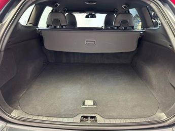 VOLVO XC60 2.0 D4 R-Design Nav SUV 5dr Diesel Manual Euro 6 (s/s) (190 ps)