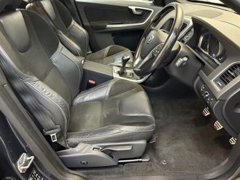 VOLVO XC60 2.0 D4 R-Design Nav SUV 5dr Diesel Manual Euro 6 (s/s) (190 ps)