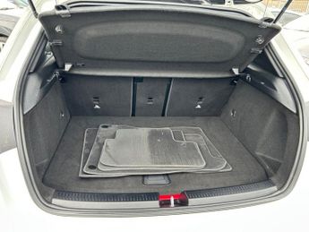 MERCEDES-BENZ A-CLASS 1.3 A250e 15.6kWh AMG Line (Premium Plus 2) Hatchback 5dr Petrol