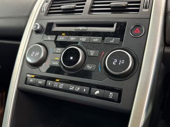 LAND ROVER DISCOVERY SPORT 2.0 TD4 HSE Luxury SUV 5dr Diesel Auto 4WD Euro 6 (s/s) (180 ps)