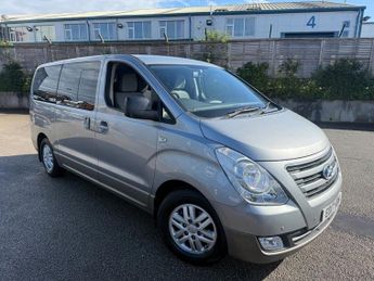 HYUNDAI i800 2.5 CRDi SE MPV 5dr Diesel Auto Euro 6-2 FORMER KEEPERS-8 SEATER