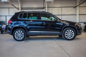 VOLKSWAGEN TIGUAN 2.0 TDI BlueMotion Tech Match SUV 5dr Diesel DSG 4WD Euro 6 (s/s