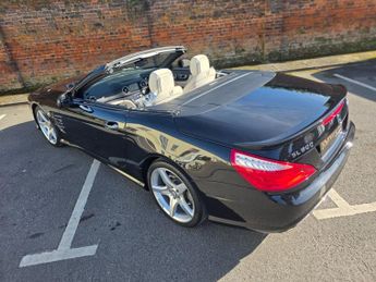 MERCEDES-BENZ SL 4.7 SL500 AMG Sport Convertible 2dr Petrol G-Tronic Euro 5 (s/s)