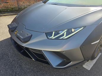 LAMBORGHINI HURACAN 5.2 V10 Sterrato Coupe 2dr Petrol LDF 4WD Euro 6 (s/s) (610 ps)