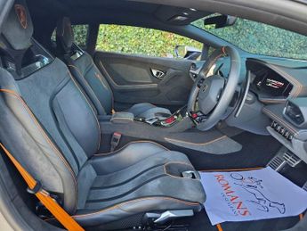 LAMBORGHINI HURACAN 5.2 V10 Sterrato Coupe 2dr Petrol LDF 4WD Euro 6 (s/s) (610 ps)