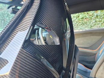 LAMBORGHINI HURACAN 5.2 V10 Sterrato Coupe 2dr Petrol LDF 4WD Euro 6 (s/s) (610 ps)