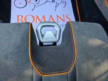 LAMBORGHINI HURACAN 5.2 V10 Sterrato Coupe 2dr Petrol LDF 4WD Euro 6 (s/s) (610 ps)