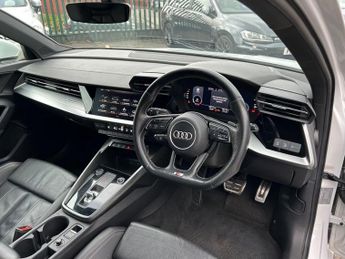 AUDI A3 1.0 TFSI 30 S line Sportback 5dr Petrol S Tronic Euro 6 (s/s) (1