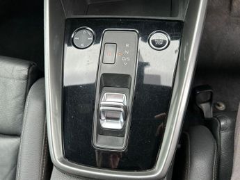 AUDI A3 1.0 TFSI 30 S line Sportback 5dr Petrol S Tronic Euro 6 (s/s) (1