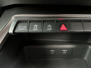 AUDI A3 1.0 TFSI 30 S line Sportback 5dr Petrol S Tronic Euro 6 (s/s) (1