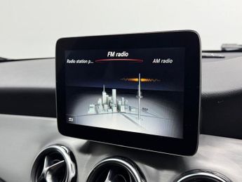 MERCEDES-BENZ GLA 1.6 GLA200 AMG Line (Executive) SUV 5dr Petrol 7G-DCT Euro 6 (s/