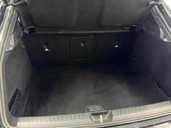 MERCEDES-BENZ GLA 1.6 GLA200 AMG Line (Executive) SUV 5dr Petrol 7G-DCT Euro 6 (s/