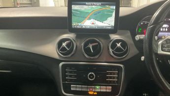 MERCEDES-BENZ GLA 1.6 GLA200 AMG Line (Executive) SUV 5dr Petrol 7G-DCT Euro 6 (s/