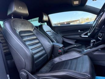 VOLKSWAGEN SCIROCCO 2.0 TDI BlueMotion Tech R-Line Hatchback 3dr Diesel DSG Euro 6 (