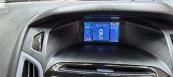 FORD FOCUS 1.6 Titanium Estate 5dr Petrol Powershift Euro 5 (125 ps)