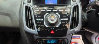 FORD FOCUS 1.6 Titanium Estate 5dr Petrol Powershift Euro 5 (125 ps)