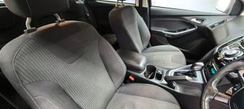 FORD FOCUS 1.6 Titanium Estate 5dr Petrol Powershift Euro 5 (125 ps)