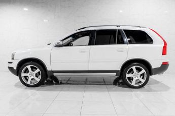 VOLVO XC90 2.4 D5 R-Design SE SUV 5dr Diesel Geartronic AWD (224 g/km, 182 