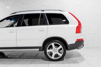 VOLVO XC90 2.4 D5 R-Design SE SUV 5dr Diesel Geartronic AWD (224 g/km, 182 