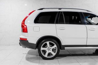 VOLVO XC90 2.4 D5 R-Design SE SUV 5dr Diesel Geartronic AWD (224 g/km, 182 