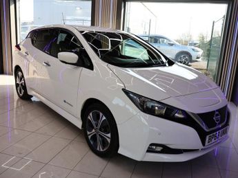 NISSAN LEAF 40kWh N-Connecta Hatchback 5dr Electric Auto (150 ps)