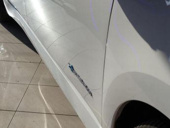 NISSAN LEAF 40kWh N-Connecta Hatchback 5dr Electric Auto (150 ps)