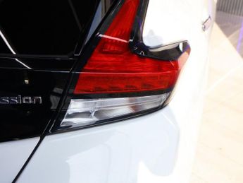 NISSAN LEAF 40kWh N-Connecta Hatchback 5dr Electric Auto (150 ps)