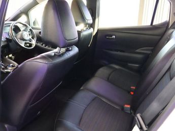 NISSAN LEAF 40kWh N-Connecta Hatchback 5dr Electric Auto (150 ps)