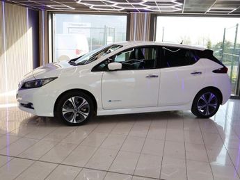 NISSAN LEAF 40kWh N-Connecta Hatchback 5dr Electric Auto (150 ps)