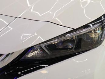 NISSAN LEAF 40kWh N-Connecta Hatchback 5dr Electric Auto (150 ps)