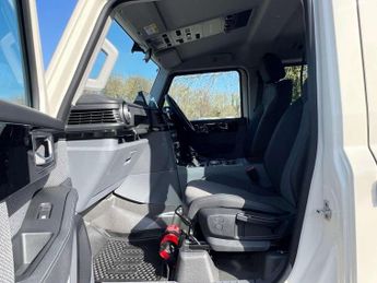 INEOS GRENADIER 3.0 Grenadier Utility Wagon D Auto 4WD