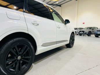 AUDI Q7 3.0 TDI V6 S line SUV 5dr Diesel Tiptronic quattro Euro 6 (s/s) 