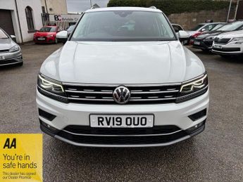 VOLKSWAGEN TIGUAN 2.0 TSI SEL SUV 5dr Petrol DSG 4Motion 4WD Auto Euro 6 (s/s) (19