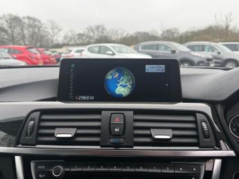 BMW 4 SERIES 2.0 420d Luxury Coupe 2dr Diesel Auto Euro 6 (s/s) (184 ps)