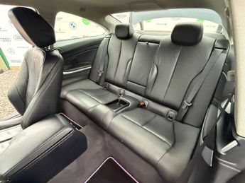 BMW 4 SERIES 2.0 420d Luxury Coupe 2dr Diesel Auto Euro 6 (s/s) (184 ps)