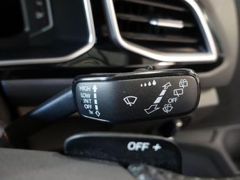 VOLKSWAGEN T-ROC 1.5 TSI R-Line SUV 5dr Petrol DSG Euro 6 (s/s) (150 ps)