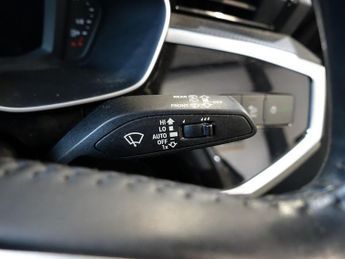 AUDI Q3 2.0 TDI 35 Sport SUV 5dr Diesel S Tronic Euro 6 (s/s) (150 ps)