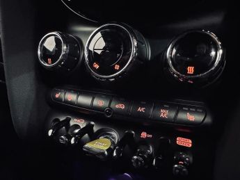 MINI Electric Hatch Cooper SE 32.6kWh Level 2 Hatchback 3dr Electric Auto (184 ps)