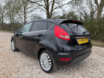 FORD FIESTA 1.4 Titanium Hatchback 5dr Petrol Automatic (154 g/km, 94 bhp)