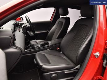 MERCEDES-BENZ A-CLASS 1.3 A200 Sport Hatchback 5dr Petrol 7G-DCT Euro 6 (s/s) (163 ps)