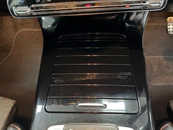 MERCEDES-BENZ A-CLASS 2.0 A200d AMG Line (Executive) Hatchback 5dr Diesel 8G-DCT Euro 