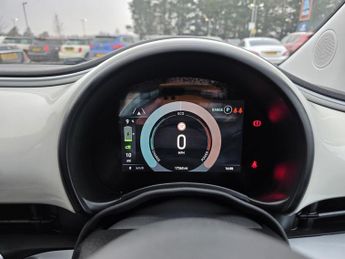 FIAT 500E 42kWh Icon Hatchback 3dr Electric Auto (118 ps)