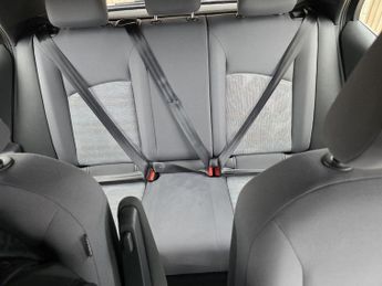 VOLKSWAGEN ID.3 Pro Performance 58kWh Life Hatchback 5dr Electric Auto (204 ps)