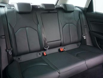 SEAT LEON 2.0 TDI XCELLENCE Estate Diesel Manual Euro 6 (s/s) 5dr - Just 3