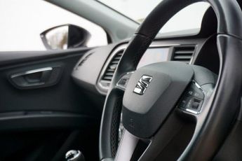 SEAT LEON 2.0 TDI XCELLENCE Estate Diesel Manual Euro 6 (s/s) 5dr - Just 3