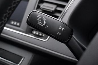 SEAT LEON 2.0 TDI XCELLENCE Estate Diesel Manual Euro 6 (s/s) 5dr - Just 3